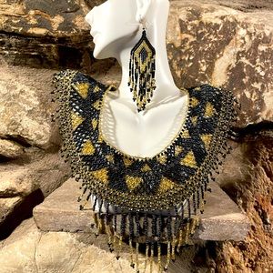 Huichol necklace and earrings set! 💛🖤